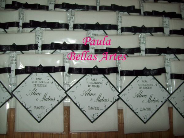 Lencinhos decorados 150 unidades